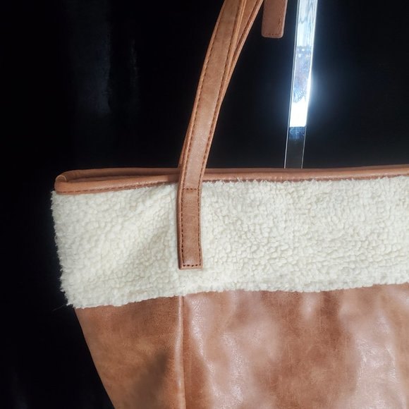 Nine West Brown Leather Shoulder Bag/Purse with FauxFur Sherpa accents - Picture 7 of 16